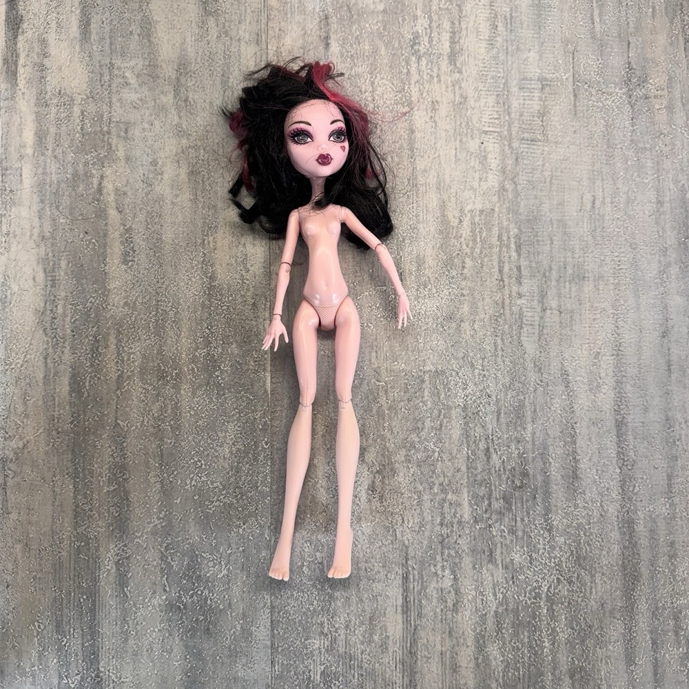 Monster High Sweet 1600 Draculaura Doll Mattel